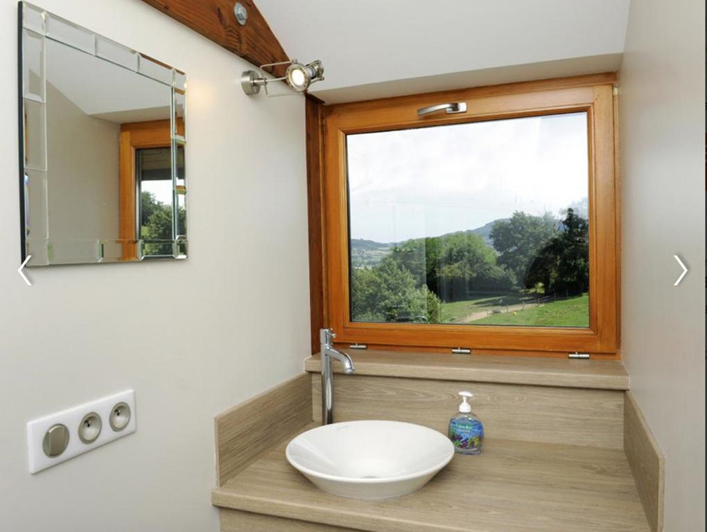 Les Perruchons Ancienne Grange Renovee Avec Soin Villa Ozolles Room photo